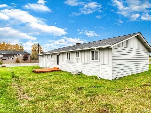 2nd image of 7910 Grace Ln