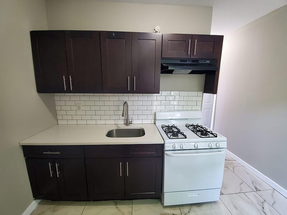 1st image of 2 Hillside Ave #308