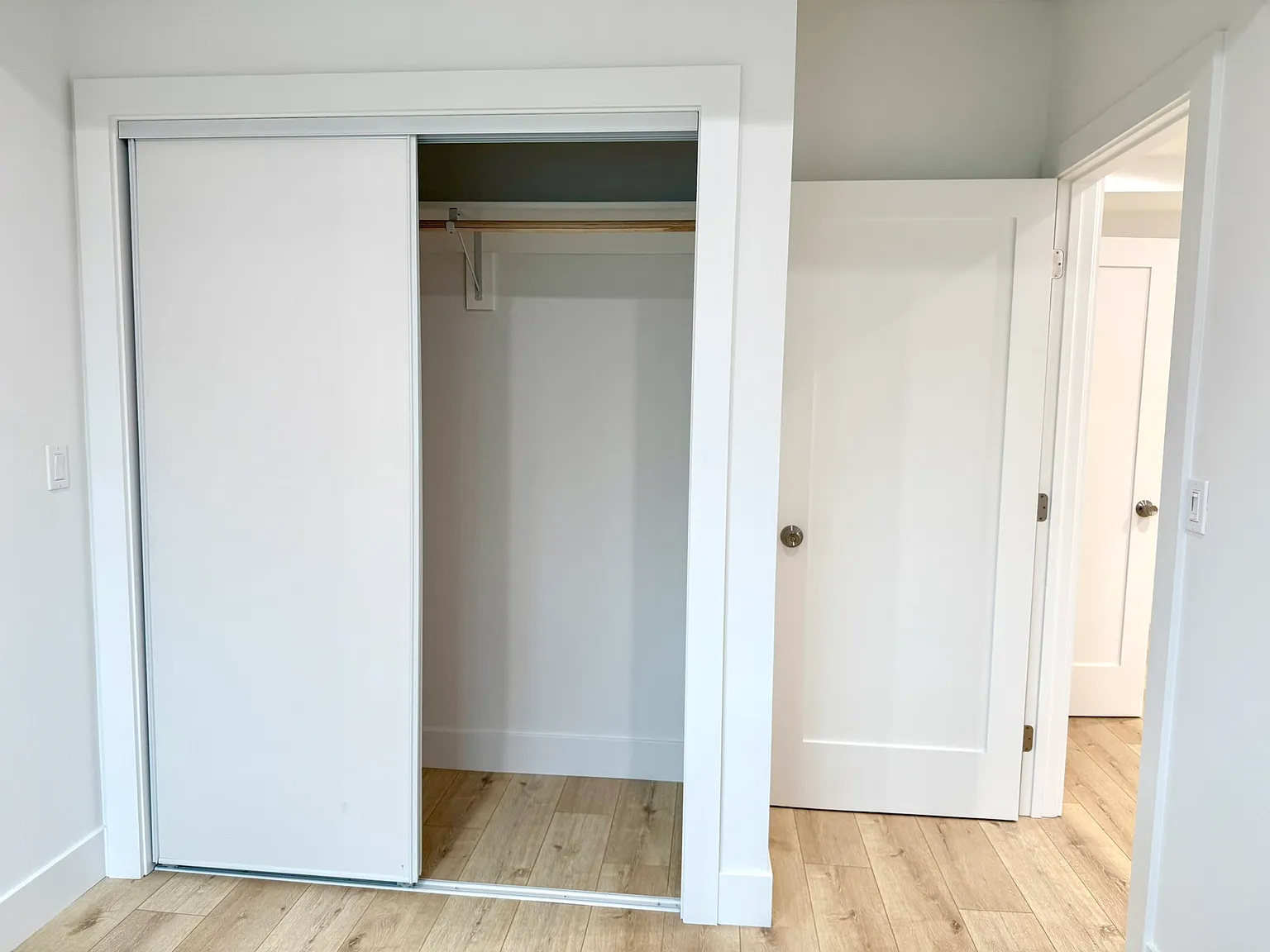 2 bed, 700 sqft, $2,295 — Photo 3