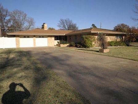 House front - long driveway