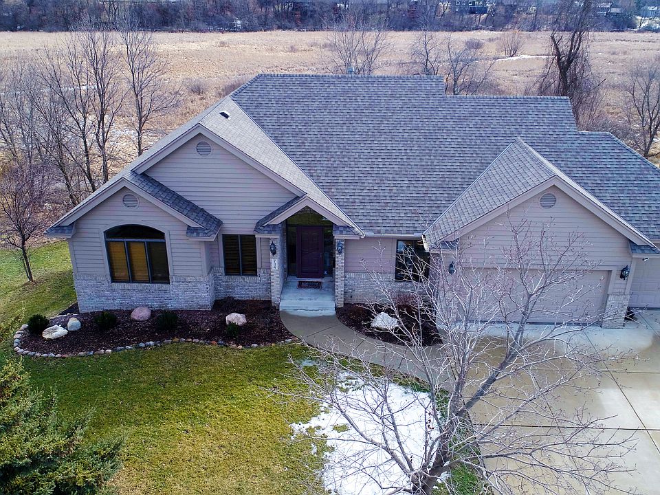1st image of 734 Ashley Dr