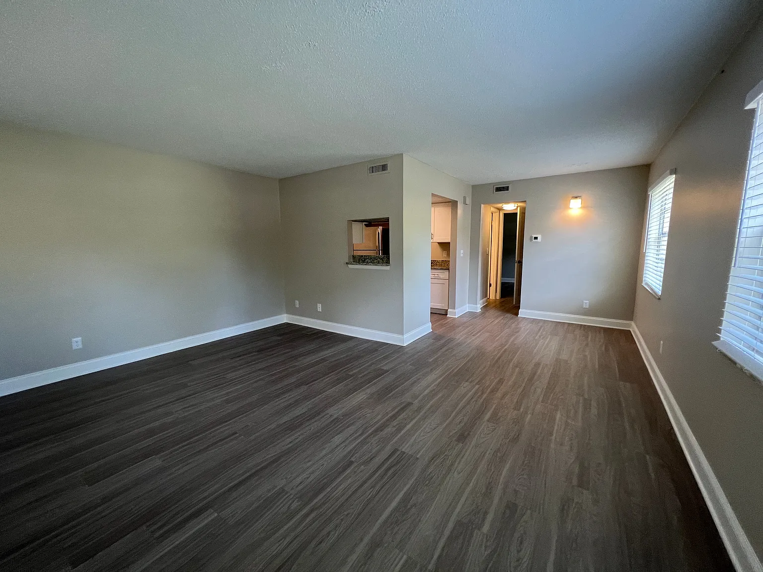 4700 46th Ave N Unit #3 — Photo 2