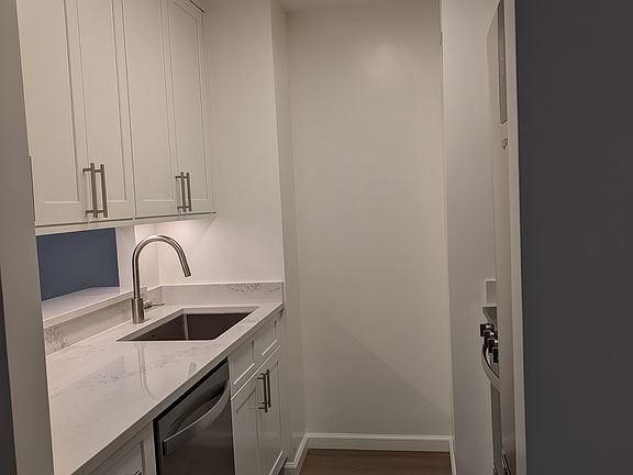 3rd image of 153 E 87th St APT 4A