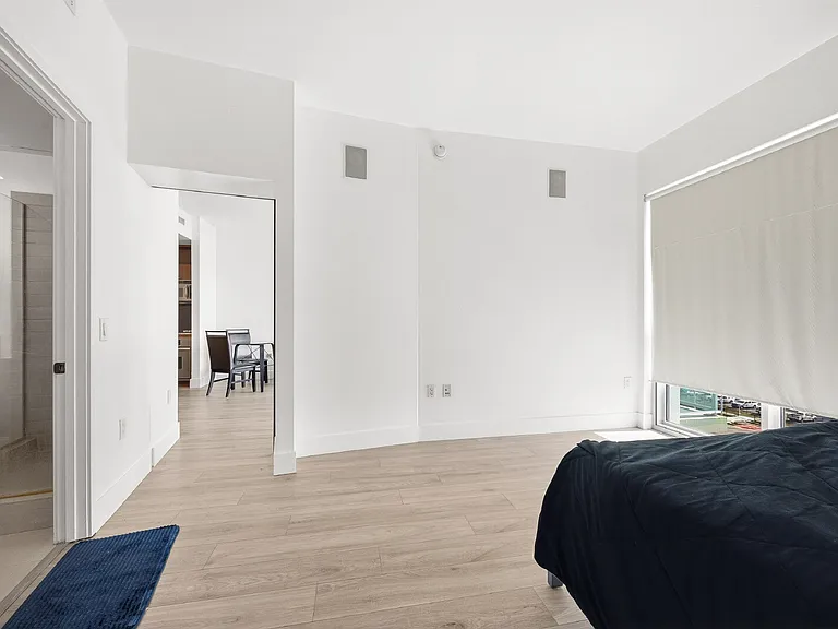 111 N 12th St #1707 — Photo 25