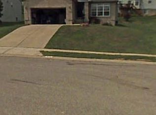 1011 Meadowbrook Ct, Hebron, KY 41048