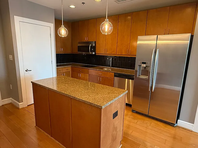 333 W Trade St #1710 — Photo 3
