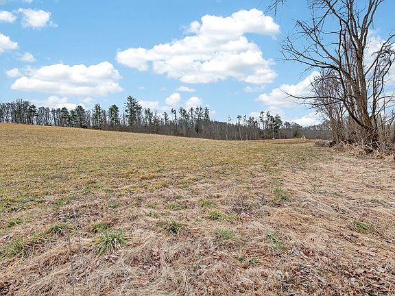 4th image of Twin Oaks Rd