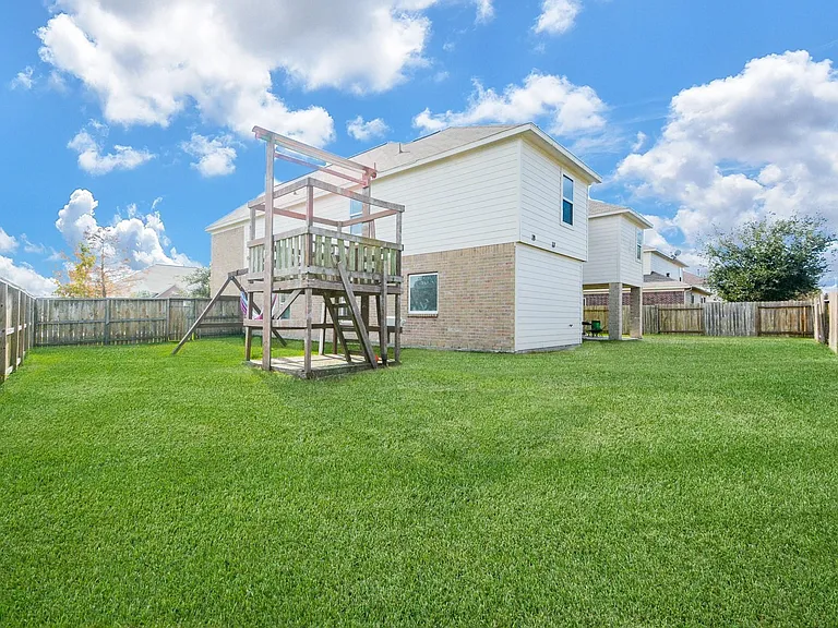 9947 Valance Way — Photo 44