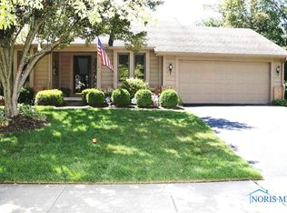 7065 Pickett Dr, Sylvania, OH 43560