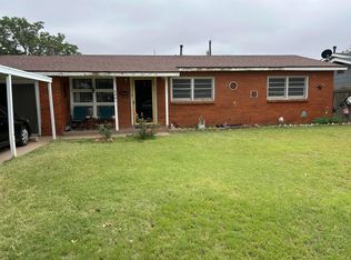 2408 Galveston St, Plainview, TX 79072