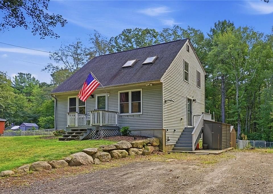 1st image of 42 Tiffany Rd
