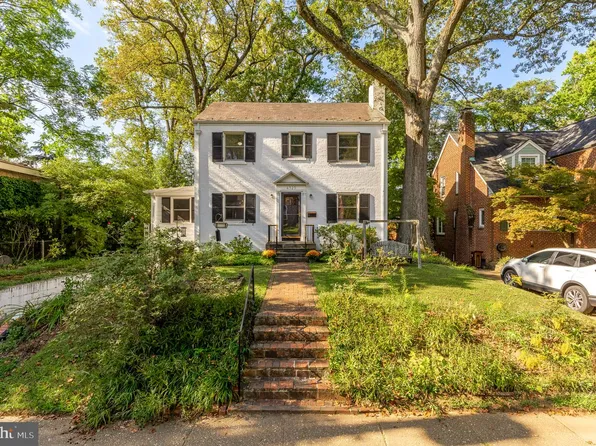 4323 Woodberry St, Hyattsville, MD 20782