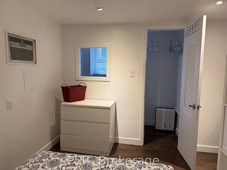 54A Galley Ave #B — Photo 9