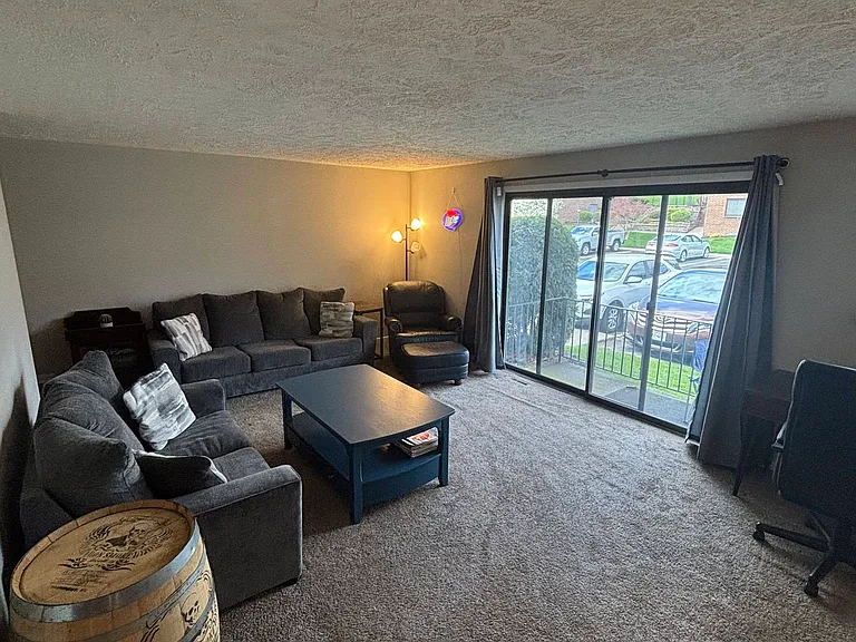 10-3 High Gate Trl — Photo 2