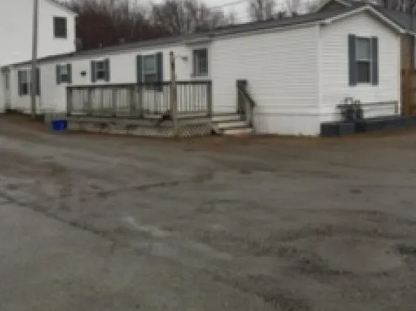 246 S Main St, Seabrook, NH 03874