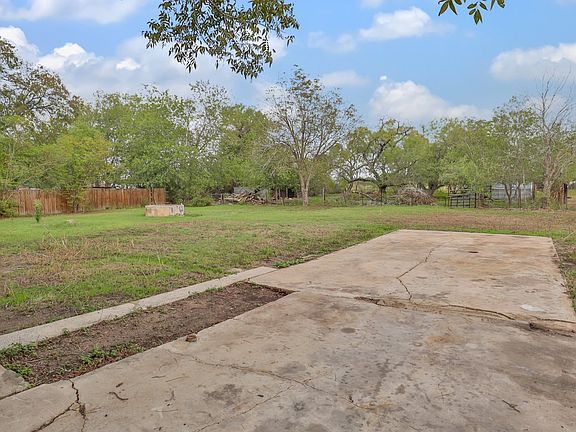 3rd image of 19230 Farm To Market Rd Lot 1937-4