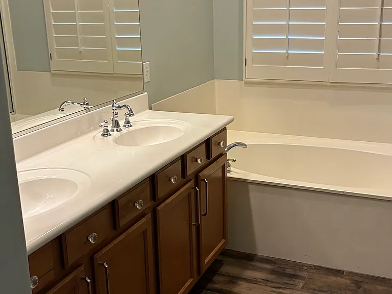 4343 E Reins Rd — Photo 12