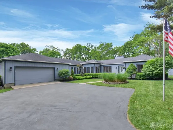 3925 Old Troy Pike, Dayton, OH 45404