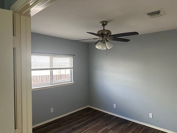 2nd image of 6627 Clovis Ct