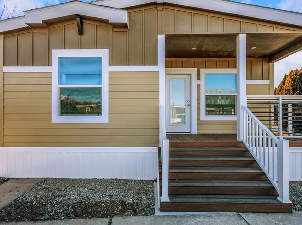 1500 N Angel St E #12, Layton, UT 84041