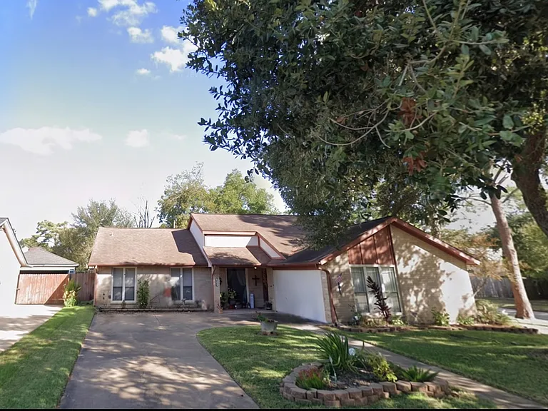 21702 Park York Dr — Photo 1