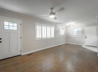8321 Oak Dr, Chattanooga, TN 37421