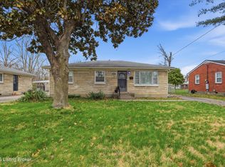 2415 Sunshine Way, Louisville, KY 40216