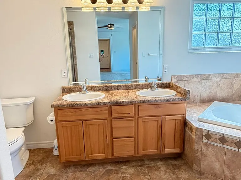 646 Cortney Way — Photo 19