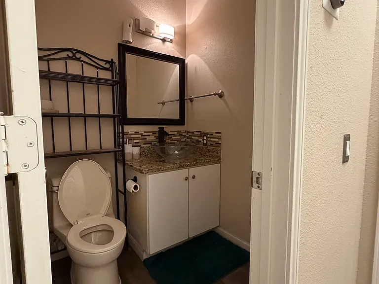 4610 Bay Point Dr — Photo 10