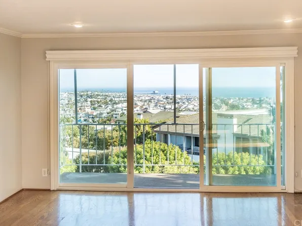 102 Scholz Plz Penthouse 28, Newport Beach, CA 92663
