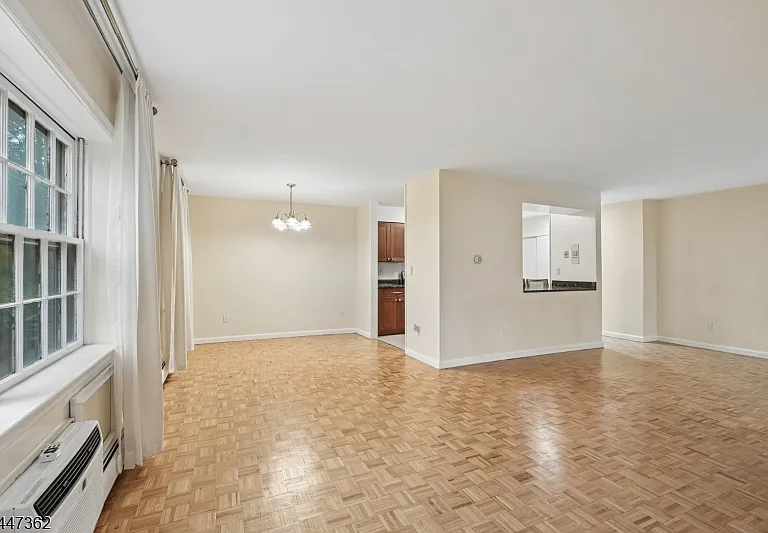 135-167 S Maple Ave #143-B — Photo 10