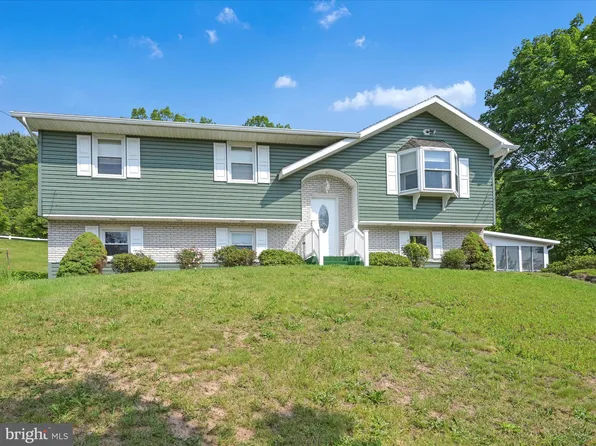 21 Lower Rd, Tamaqua, PA 18252