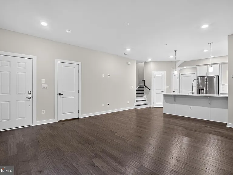 13246 Lake Woodland Way #5A — Photo 10