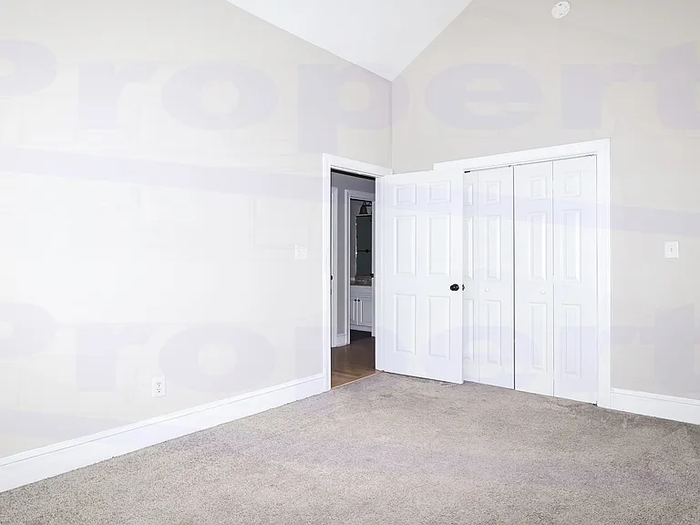 126 Linda St #A — Photo 14