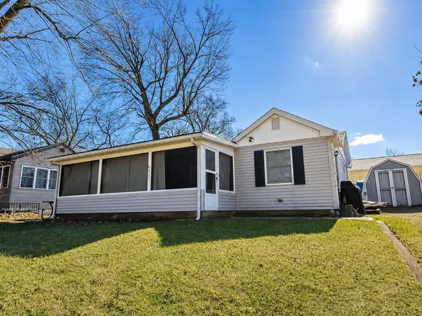 6351 S State Road 10, Knox, IN 46534