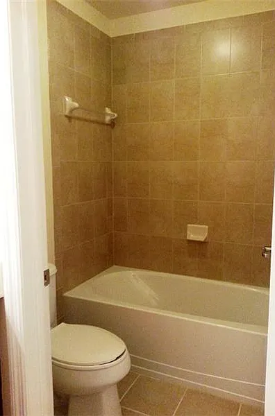3 bed, 2.5 bath, 1523 sqft, $2,600 — Photo 3
