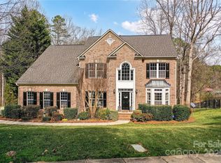 105 Fox Ridge Ln, Mount Holly, NC 28120