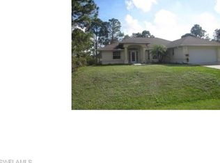 1089 Countess Ave, Lehigh Acres, FL 33974