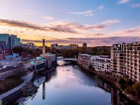 1976 Superfine Ln, Wilmington, DE 19802