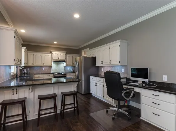 15762 W 154th St, Olathe, KS 66062