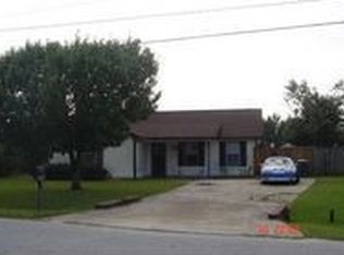 629 Honey Ridge Ln, Hinesville, GA 31313