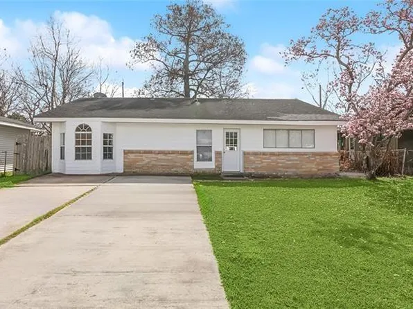1932 Stumpf Blvd, Gretna, LA 70056