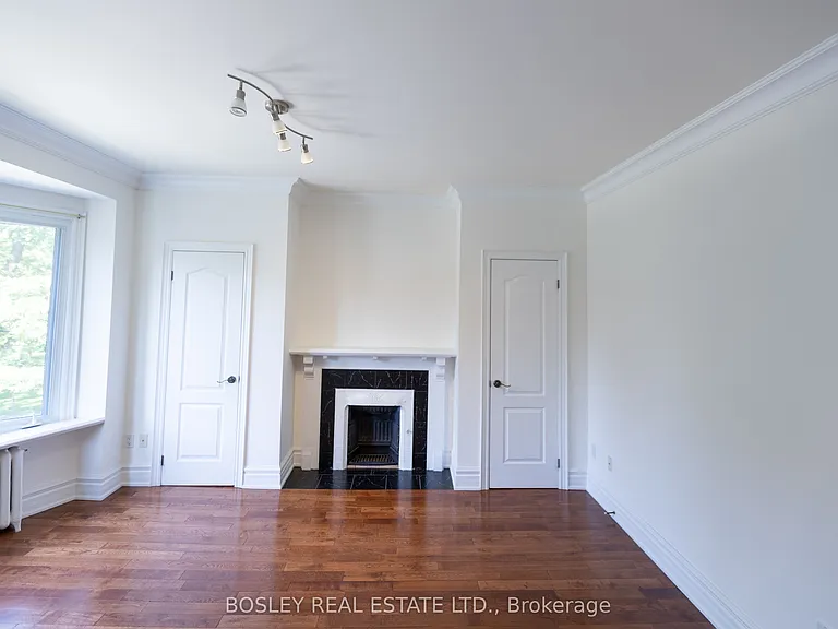 411 Shaw St #2 — Photo 3