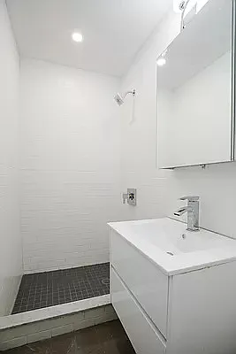 Rented by Green Leaf Management, LLC | media 13