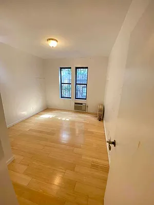 Rented by Level Group | media 2