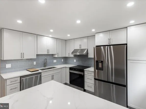 285 Gundry Dr, Falls Church, VA 22046