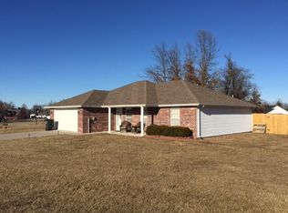 5049 Pendergras Rd, Fulton, MO 65251