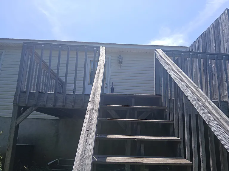 563 Hendrix Rd — Photo 7