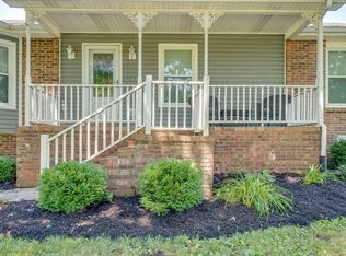 5904 Henry Gower Rd, Pleasant View, TN 37146