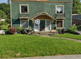 402 Monroe Ave, Ronceverte, WV 24970